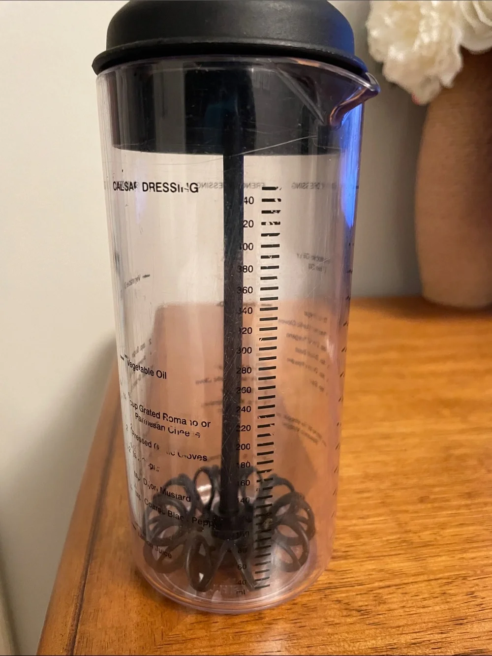 The Pampered Chef Measure Mix & Pour Salad Dressing Mixer Maker USA